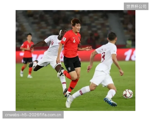 韩国队首战将迎战捷克队，对手的身高优势和定位球得分能力构成主要威胁。